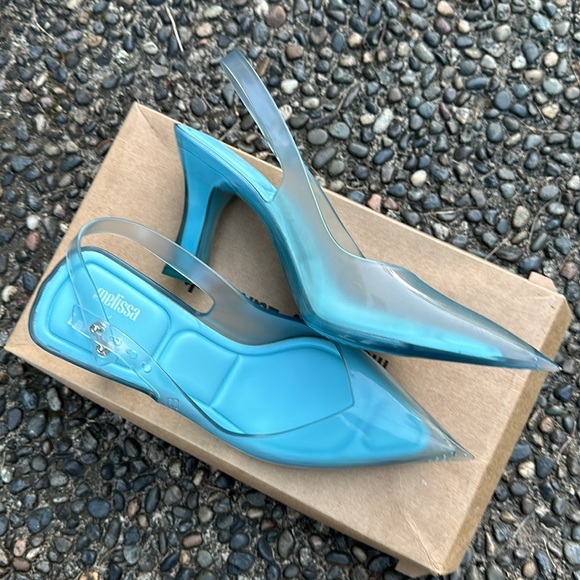 Melissa x Larroude collaboration jelly heels - Picture 2 of 8